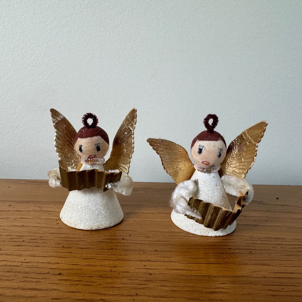 Vintage Japan Angel Figurines Christmas‎ Carolers Glitter Wings Set of 2